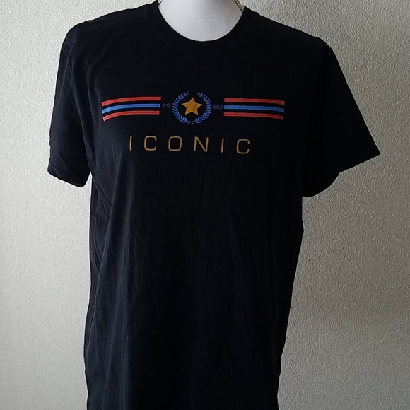 Black Iconic Slogan Tshirt - Picture 5 of 7